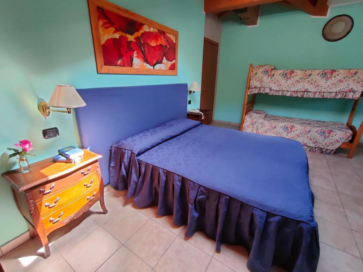 Lion Hotel