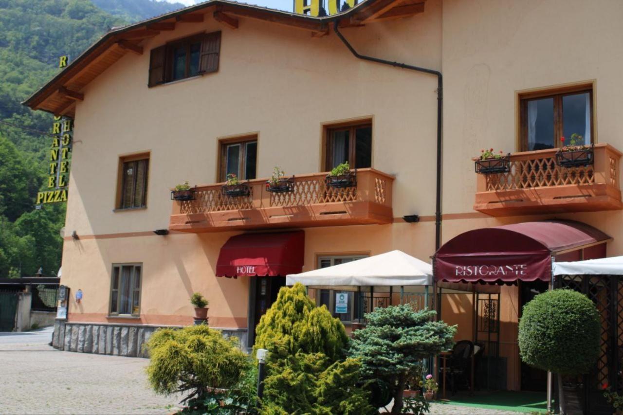 Lion Hotel