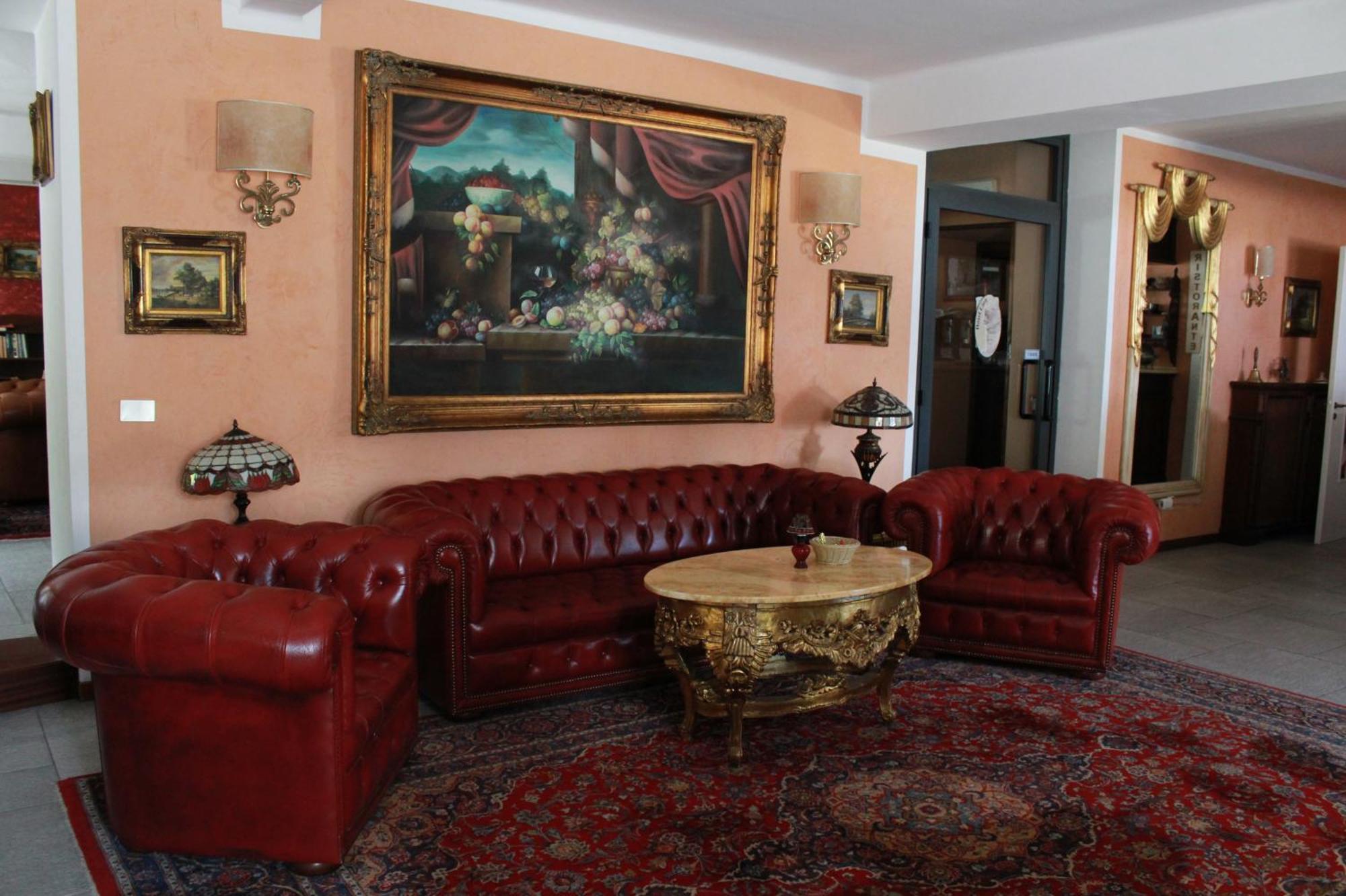 Hotel Lion 3*